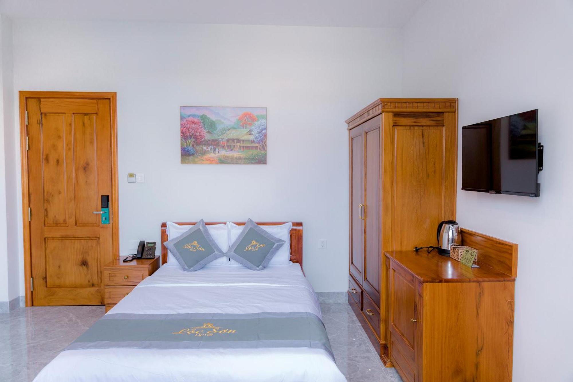 Loc Son Hotel Buon Ma Thuot Kültér fotó