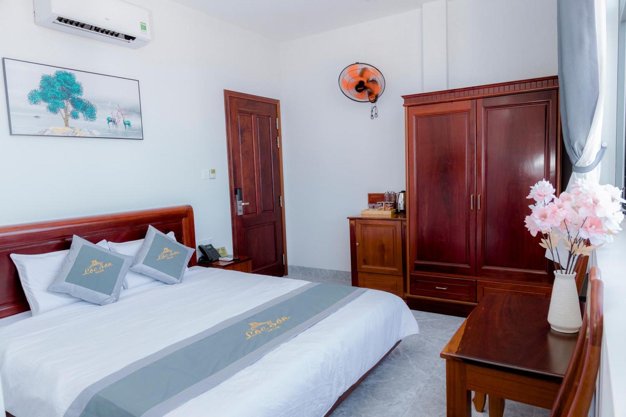 Loc Son Hotel Buon Ma Thuot Kültér fotó