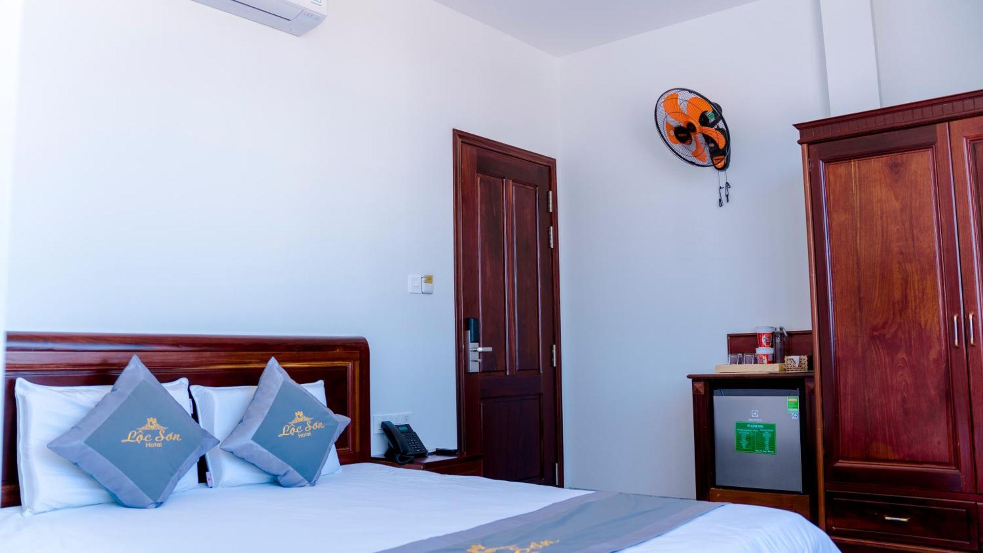 Loc Son Hotel Buon Ma Thuot Kültér fotó